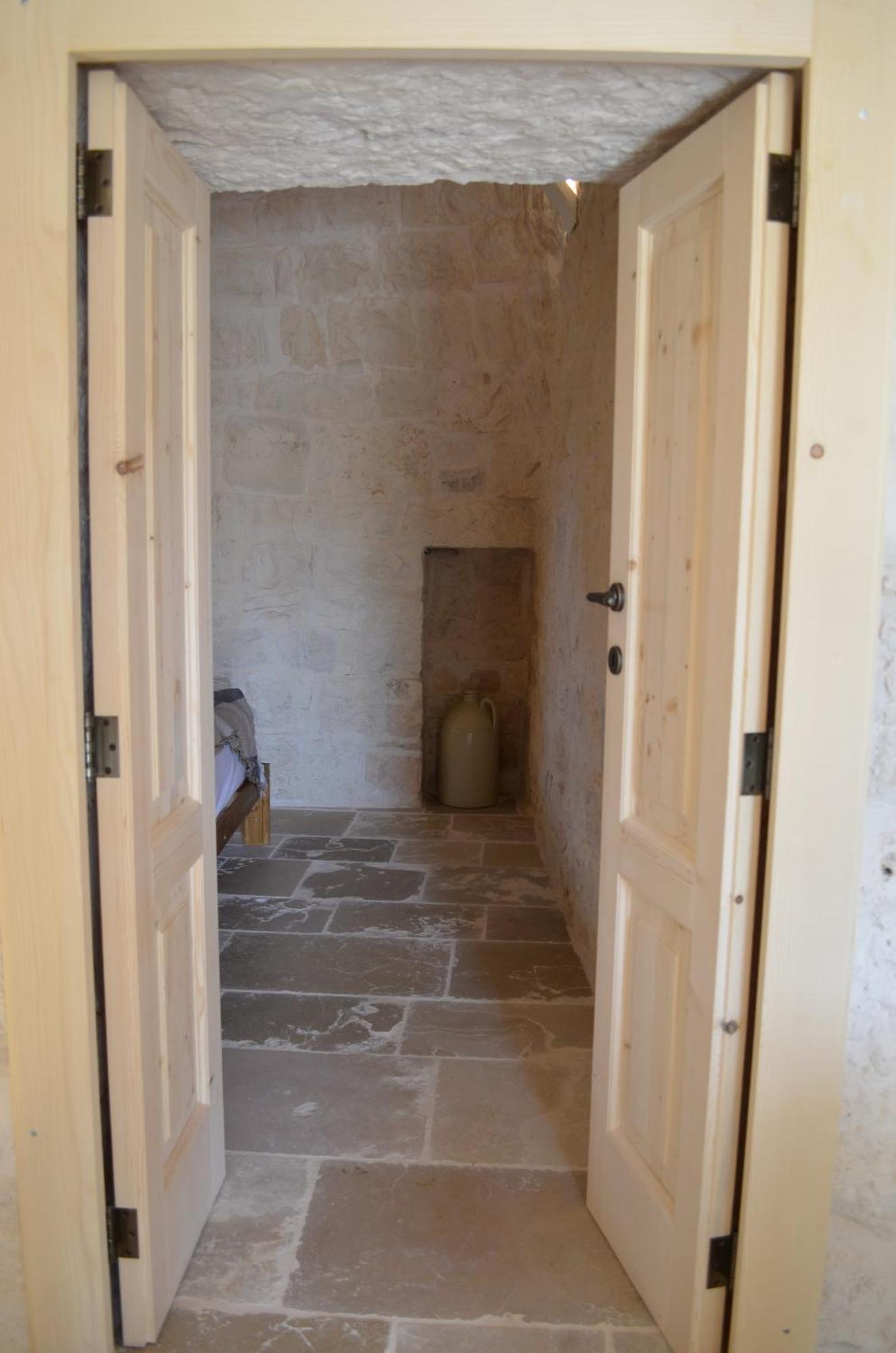 B&B Fuga Al Trullo Ostuni Ngoại thất bức ảnh